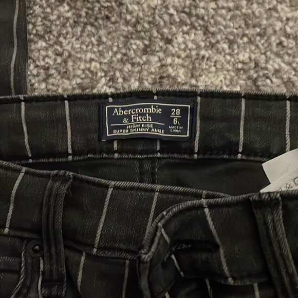 Abercrombie & fitch High rise skinny ankle jeans in black with white stripes - Picture 5 of 5
